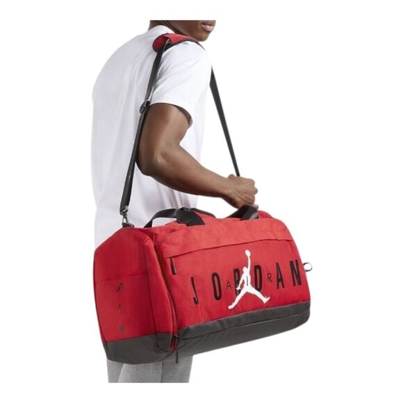 Nike Jordan Jumpman Brand New Medium Sport Duffel Bag Gym Red MM0168-R78 - Picture 5 of 8